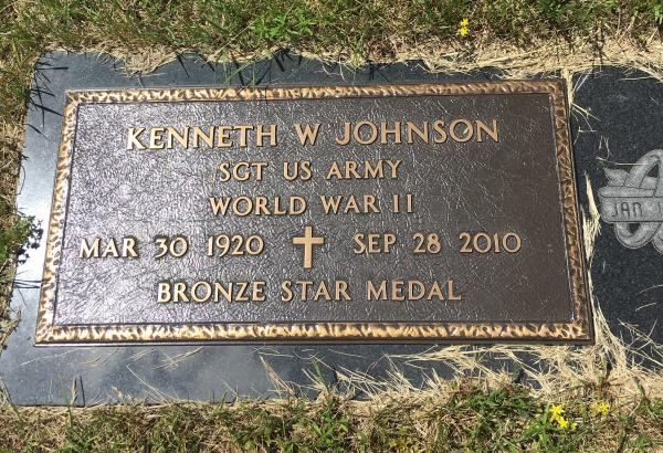  Kenneth Wilbur  Johnson Veteran Footstone Image